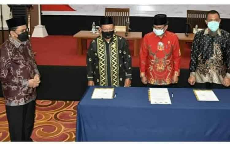 Kanwil Kemenag Kalteng Tandatangani Nota Kesepahaman dengan Pengadilan Tinggi Agama dan Dukcapil soal ini