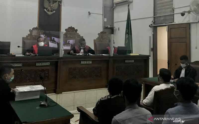 Duplik Kasus Kebakaran Gedung Kejagung Sebut Bukti Rokok Bermasalah