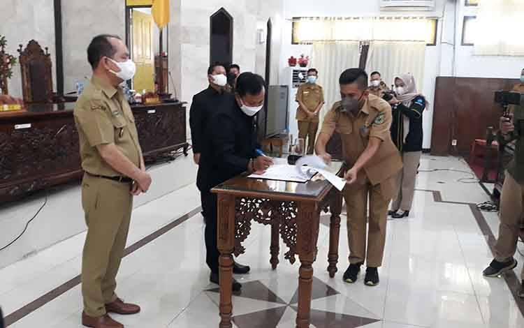 DPRD Kapuas dan Pemkab Sepakati Rancangan Awal Perubahan RPJMD 2018 - 2023