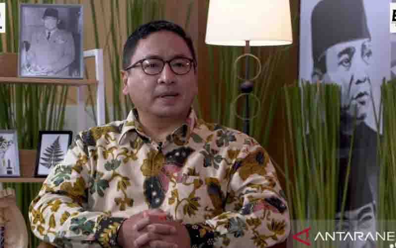Dosen UGM Paparkan Alasan Bung Karno Pakai Peci Hitam