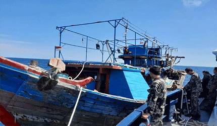 KKP Amankan Tujuh Kapal Tangkap Ikan Secara Ilegal