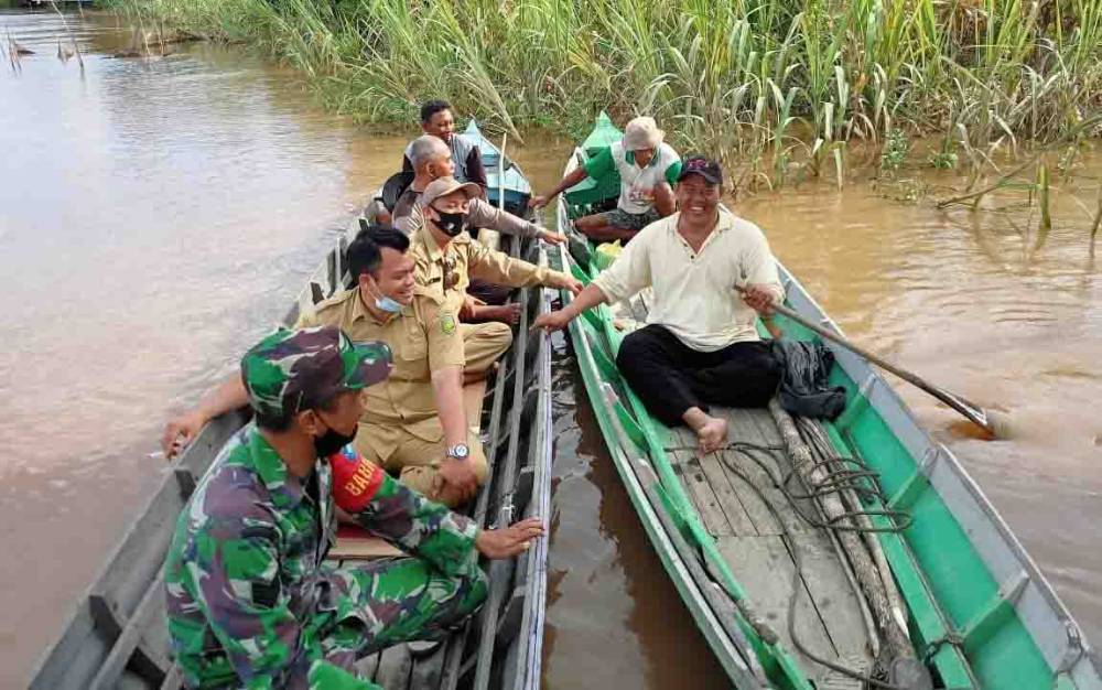 Lurah Bereng Bengkel Ingatkan Masyarakat Tidak Lakukan Illegal Fishing