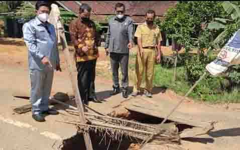 Perjuangkan Pembangunan Pelosok di Kotim