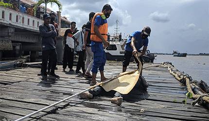 Jasad Mengapung di Sungai Mentaya Diduga Pria Yang Masuk Rumah Warga Baamang Hilir