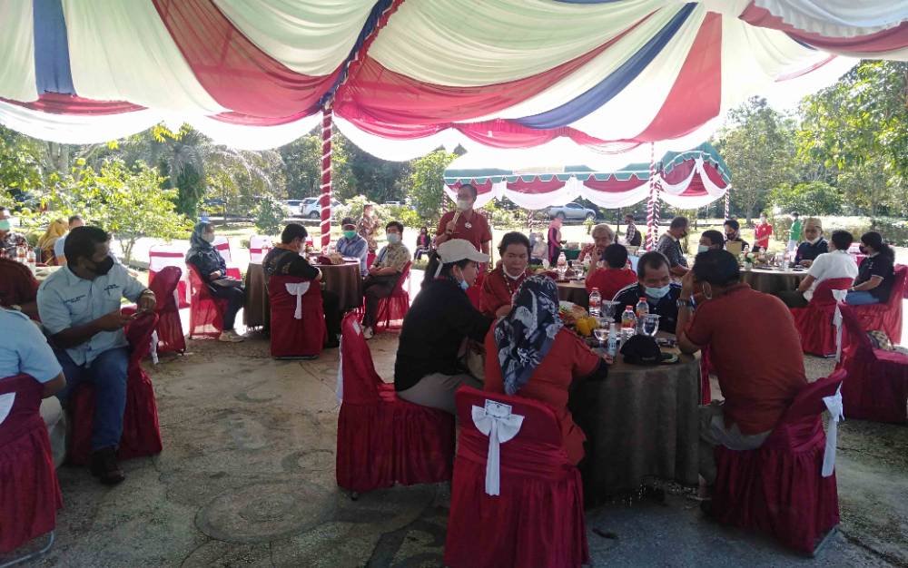 Bincang Santai Bupati Katingan bersama pelaku usaha di Kebun Raya Katingan, Jumat, 11 Juni 2021.