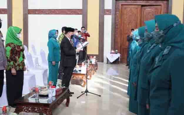 Bupati Lantik Anggota Tim Penggerak PKK Kotim