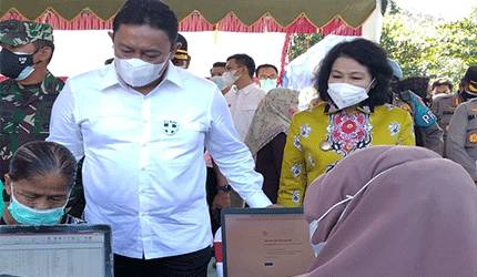 Pemkab Pulang Pisau Gelar Vaksinasi Massal di SMAN 1 Kahayan Hilir