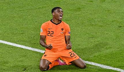 Denzel Dumfries 'Star of the Match' Belanda vs Ukraina
