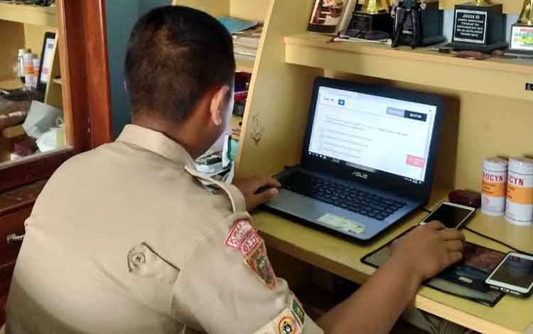 MTsN 2 Kota Palangka Raya Laksanakan Penilaian Akhir Tahun Secara Online