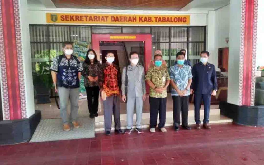 Komisi I DPRD Kalteng saat berkunjung ke Kabupaten Tabalog, Kalsel. (poto: istimewa)