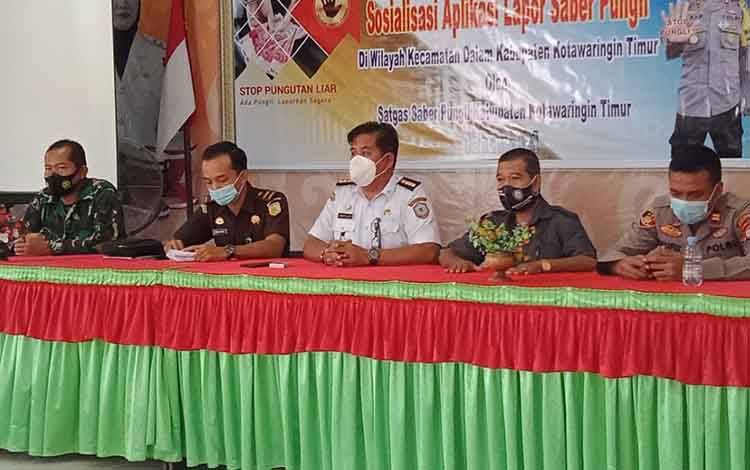 Tim Saber Pungli Kotim Sosialisasikan Aplikasi Saber Pungli di 7 Kecamatan