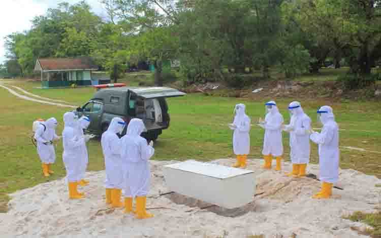 Prajurit Yonif Raider 631 Antang Latihan Penanganan Pemakaman Jenazah Covid-19
