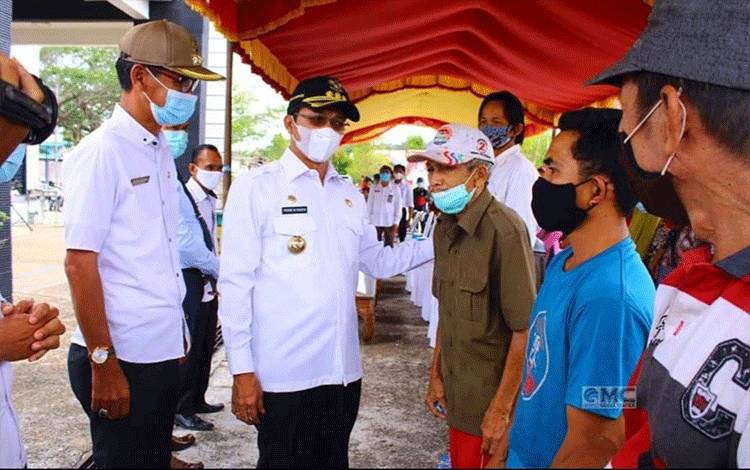 Pemkab Murung Raya Salurkan Bantuan Sosial KMS