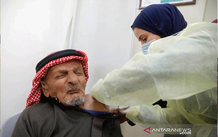 Israel Akan Kirim 1 Juta Dosis Vaksin COVID-19 ke Palestina