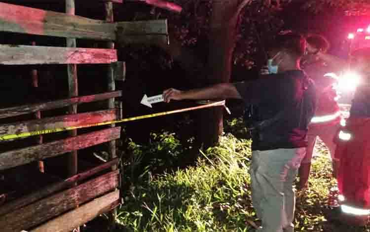 Bangunan Bekas Tambal Ban di Jalan Tingang Terbakar