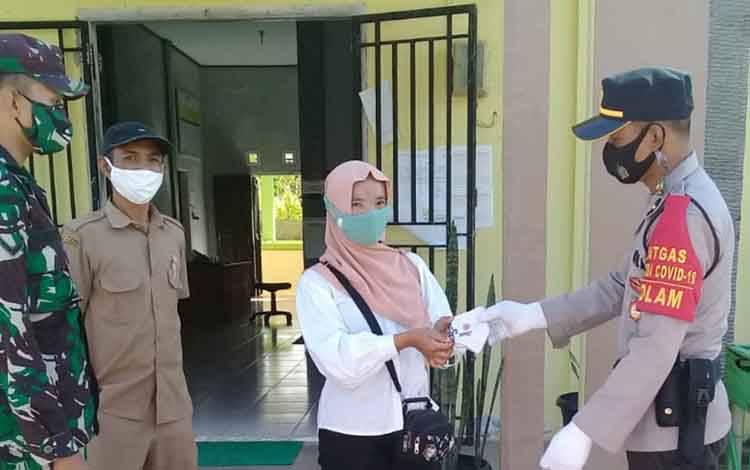 Ini Wujud Sinergitas TNI Polri di Kotawaringin Barat Tekan Penyebaran Covid-19
