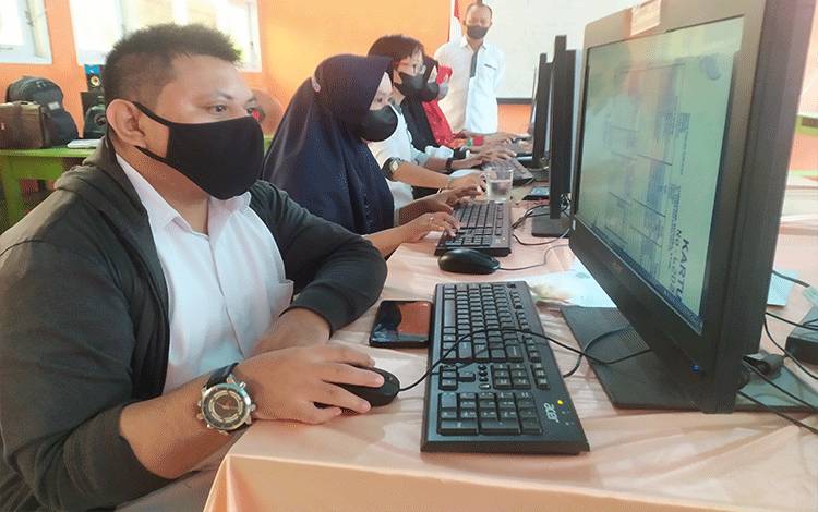 SMPN 2 Sampit Sudah Terima Pendaftaran 345 Calon Peserta Didik Baru secara Daring