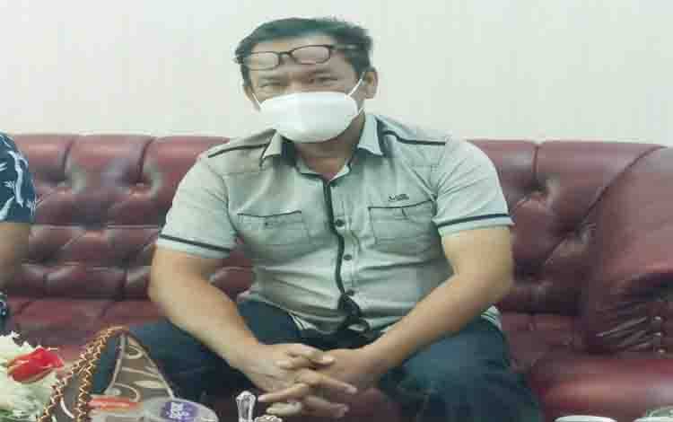 Iwan, Ketua Asosiasi Seniman Kotawaringin Barat