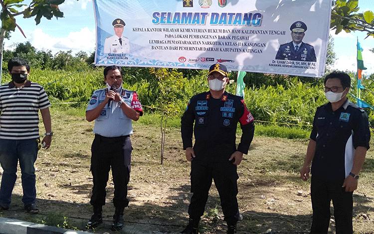Kakanwil Kemenkumham Kalteng Hadiri Penetapan Lokasi Bangunan Barak Pegawai Lapas Narkotika Kasongan