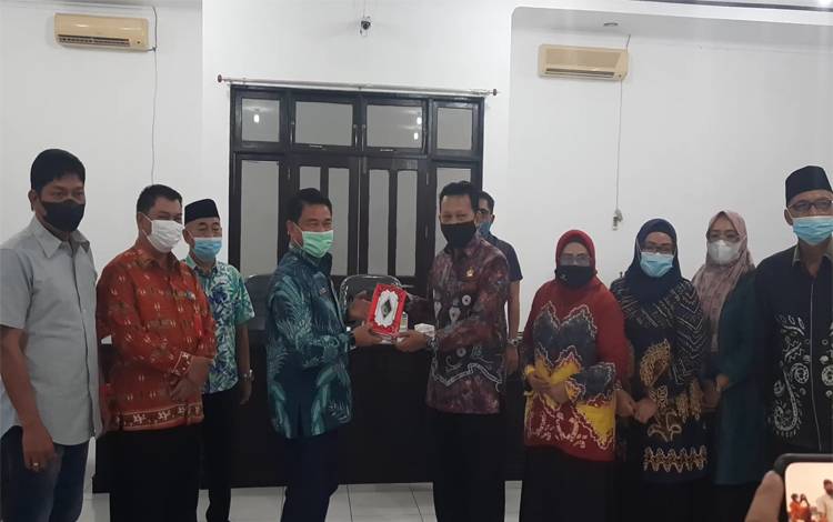 DPRD Hulu Sungai Utara kunjungi Kabupaten Gunung Mas