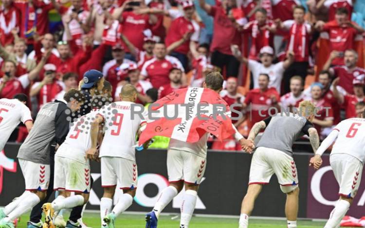 Menang Besar 4-0, Denmark ke Perempatfinal Euro 2020