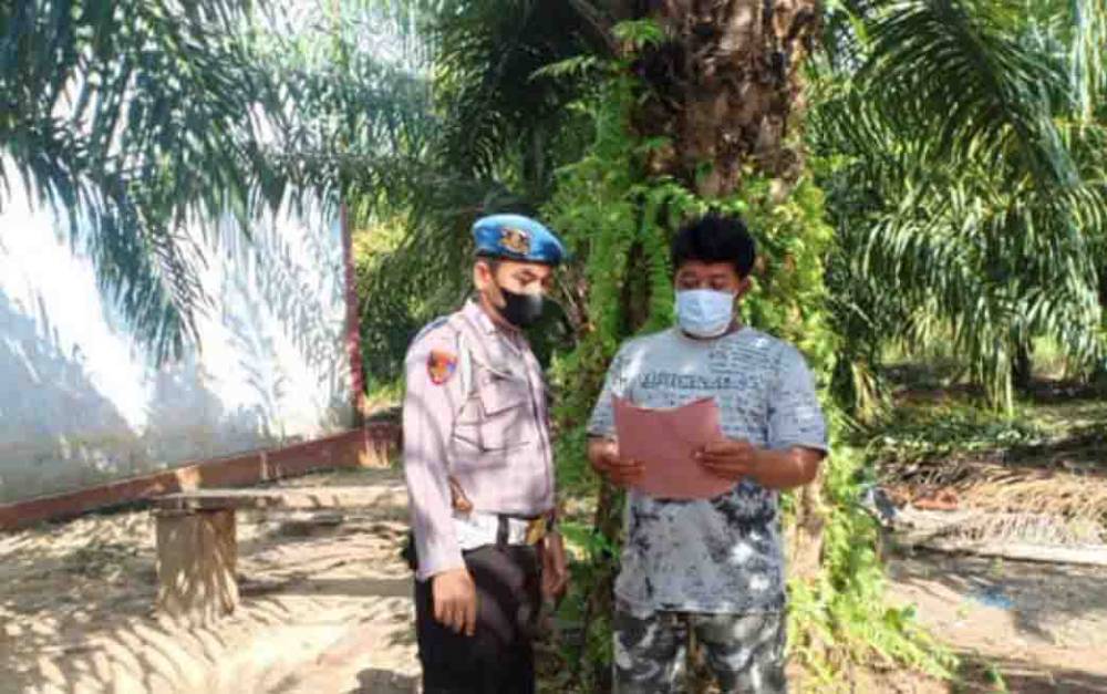 Sebar Maklumat Kapolda Ajak Warga Sukorejo Cegah Karhutla