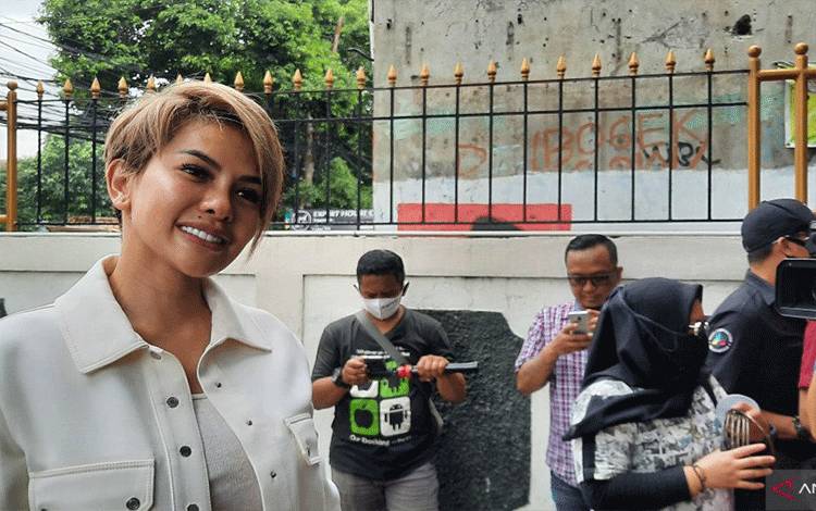 Kemenkumham Benarkan Cekal Nikita Mirzani ke Luar Negeri