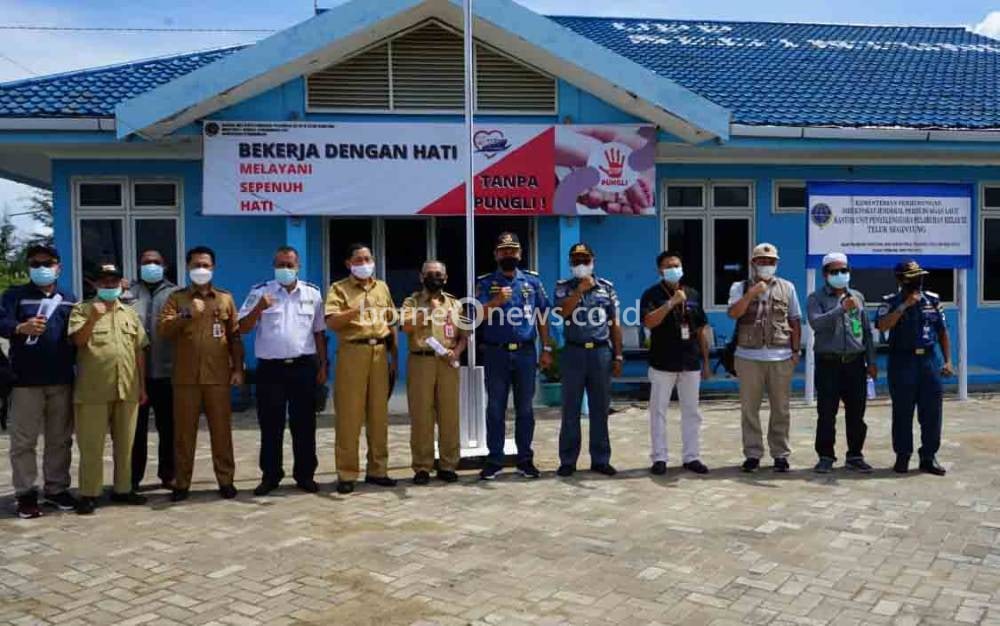 Tim Provinsi Kalteng saat meninjau Pelabuhan Segintung, Senin, 28 Juni 2021.