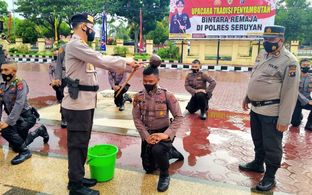 Kapolres Seruyan Pimpin Tradisi Penyambutan Bintara Remaja
