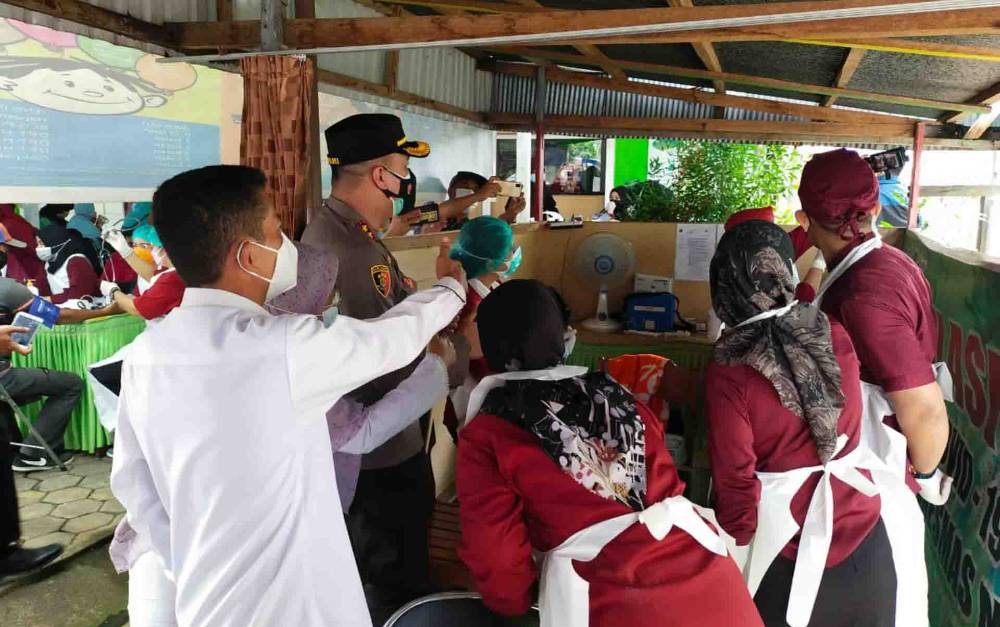Dukung Percepatan Vaksinasi, Kapolres Kapuas Resmikan Gerai Vaksin Presisi