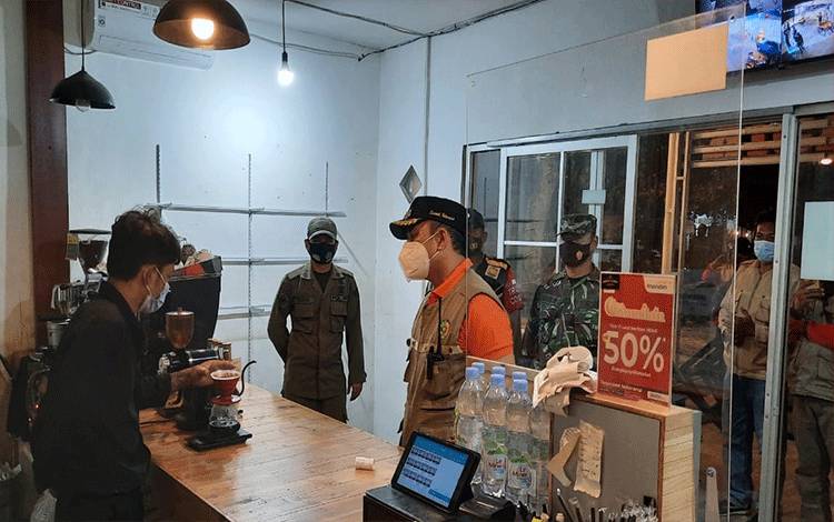 Aktivitas Usaha Kuliner di Palangka Raya Akan Dibatasi Sampai Pukul 20:00 WIB