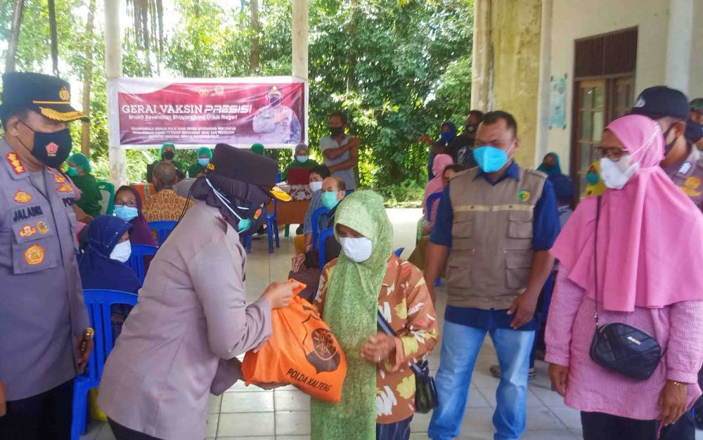 Wakapolda Kalteng Tinjau Vaksinasi Massal di Gerai Pustu Tanjung Pinang