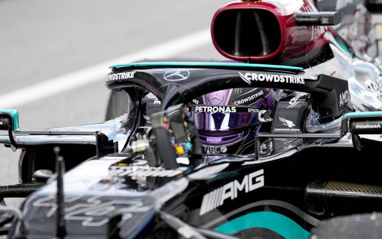 Mercedes Perpanjang Kontrak Hamilton Hingga 2023