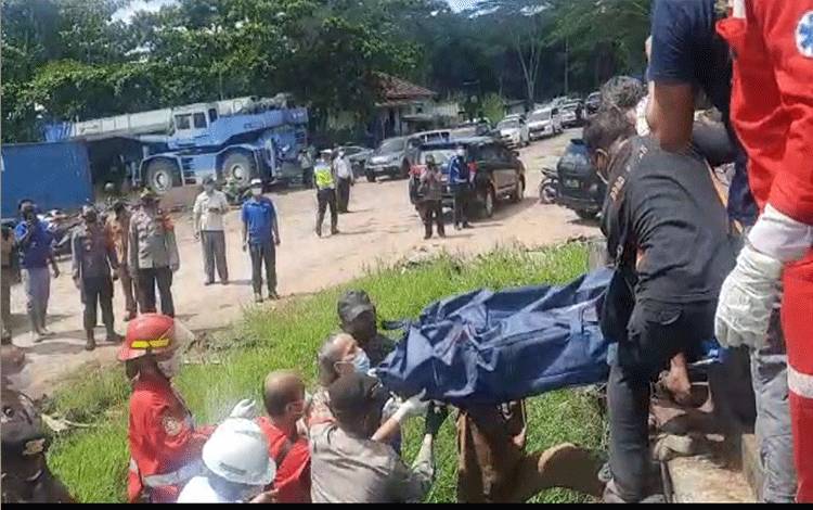 Korban Luka Bakar Tongkang Meledak Meninggal