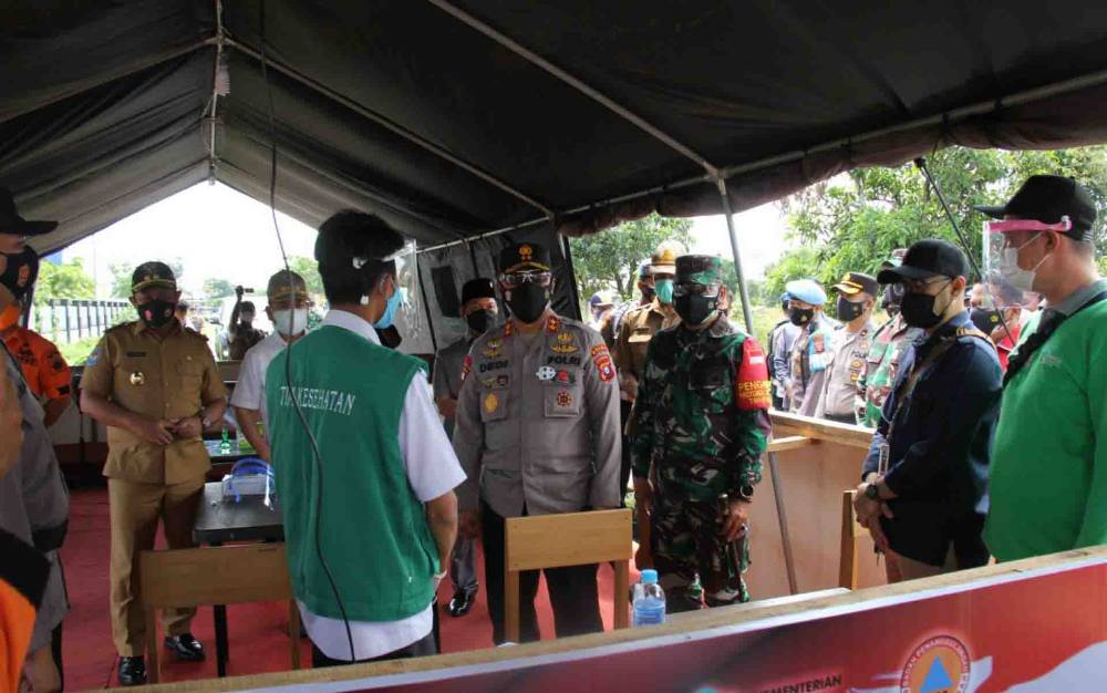 Kapolda Tinjau Pos Penyekatan Perbatasan Kalteng - Kalsel di Kapuas