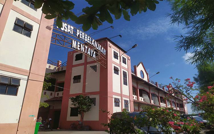 Pusat Perbelanjaan Mentaya, salah satu pasar titik pantau indeks harga di Sampit.
