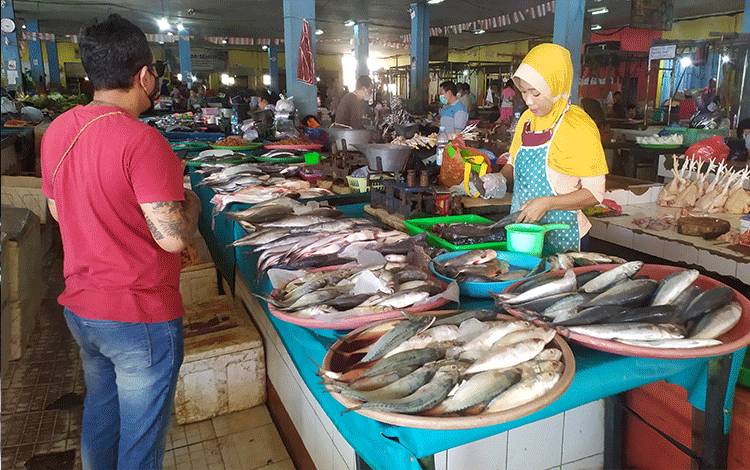 Harga Ikan Nila di Kobar Rp55.000, Bawang Merah dan Ayam Ras Bertahan