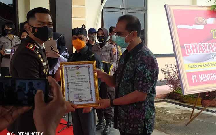 Polres Pulang Pisau Bersinergi Bersama Satgas Penanganan Covid-19 dalam Program Vaksinasi