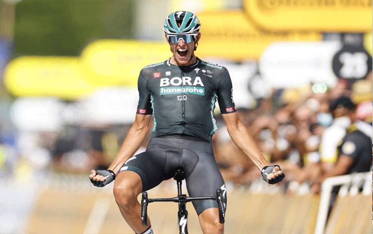 Politt Juarai Etape ke-12 Tour de France, Pogacar Tetap Jersey Kuning
