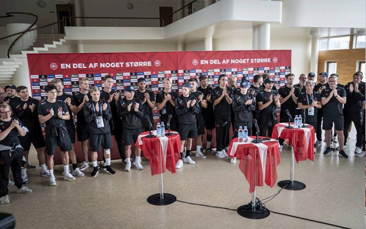 Skuad Denmark Disambut Bak Pahlawan di Negerinya