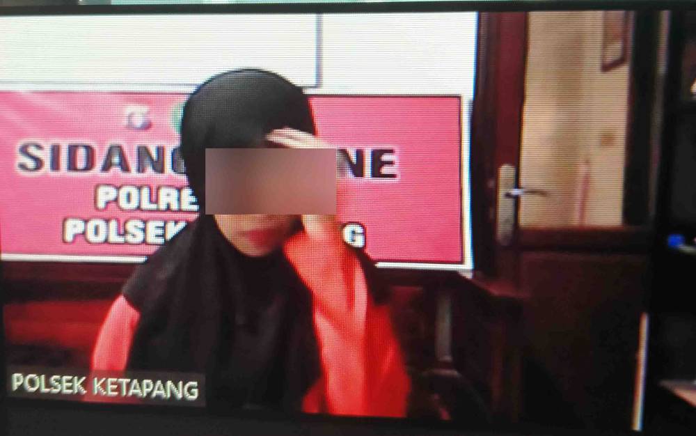 Widya Yuliana alias Yuli terdakwa kasus sabu