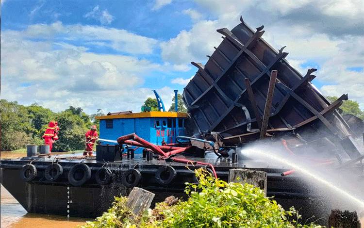 Ini Penyebab Korban Tongkang Meledak Meninggal