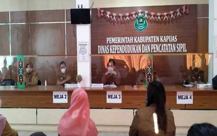 Dinas Dukcapil Kapuas Akan Batasi Waktu Jam Pelayanan Selama PPKM