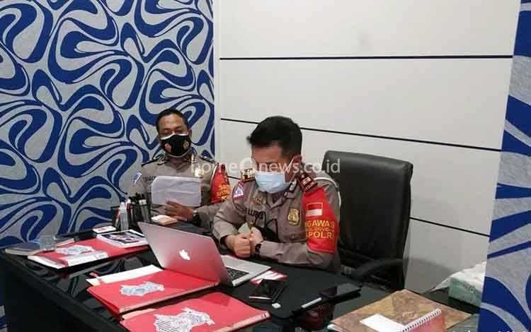 Satlantas Polres Kobar Beri Edukasi Tertib Lalin dalam Kegiatan MPLS Siswa SMAN 1 Pangkalan Bun