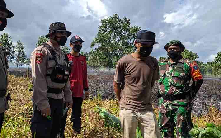 Polisi Amankan Seorang Terduga Pembakar Lahan di Jalan Pramuka