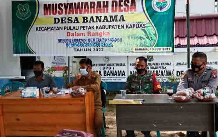 Ini Pesan Camat Pulau Petak pada Musyawarah Desa Banama