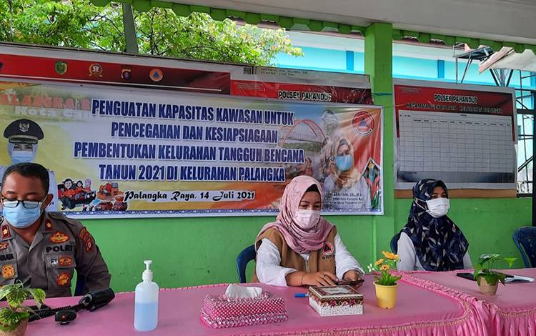 BPBD Palangka Raya Bekali Aparatur Kelurahan Tangguh Bencana