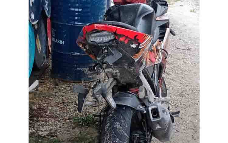 Tabrakan Toyota Agya Vs Honda CBR di Gunung Mas, Pengendara Motor Tewas