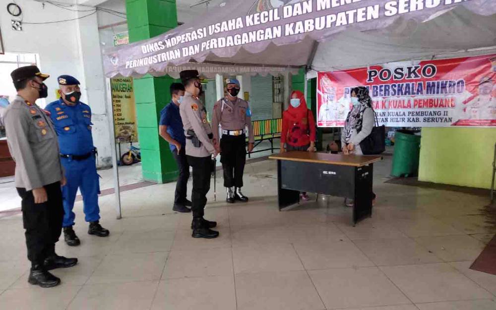Kapolres Seruyan Cek Posko PPKM di Pasar Kuala Pembuang