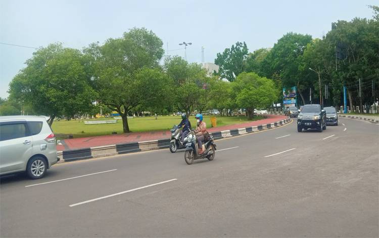 Jalan Menuju Bundaran Besar Diberlakukan Buka Tutup